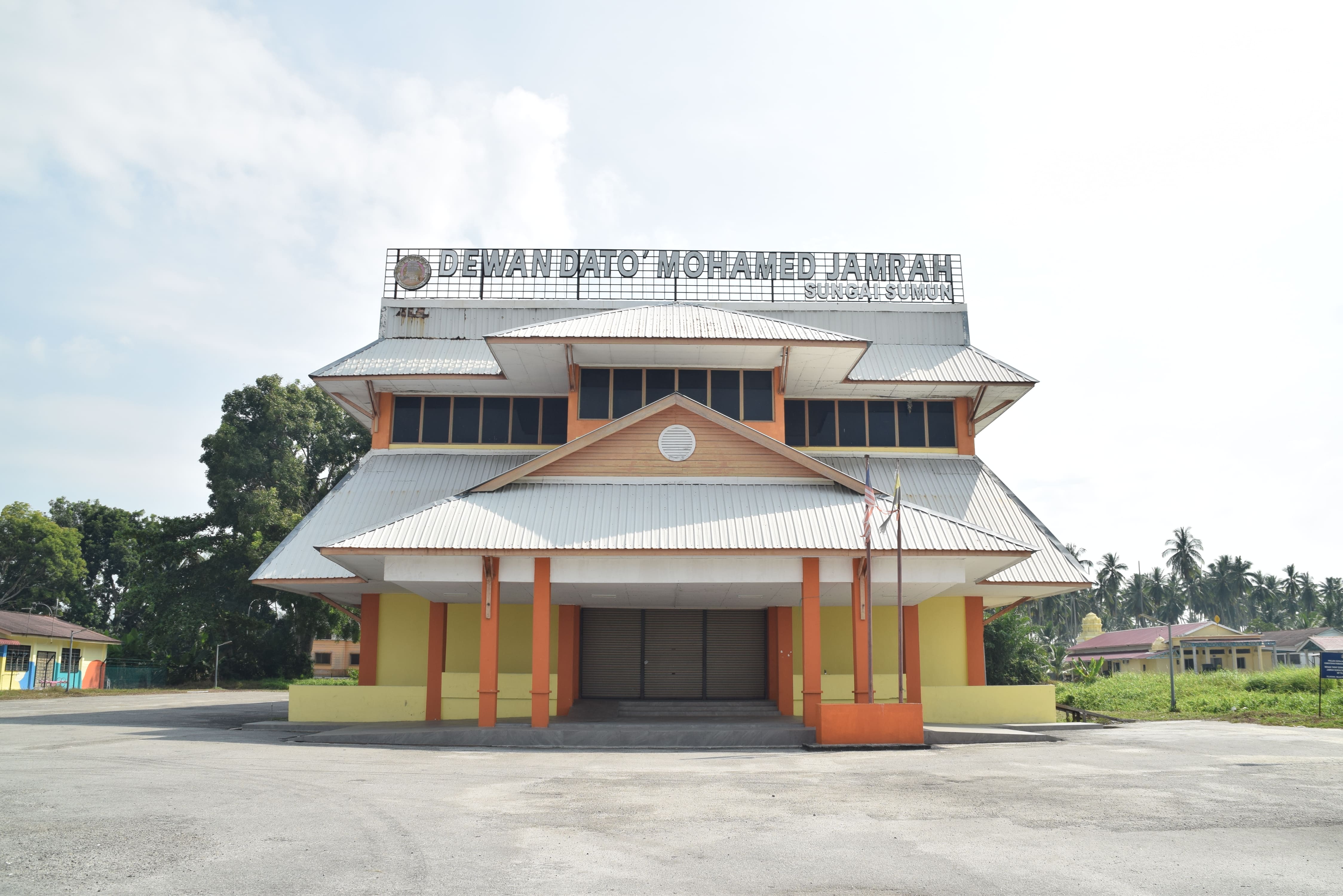 Dewan Dato Mohamed Jamrah, Sungai Sumun