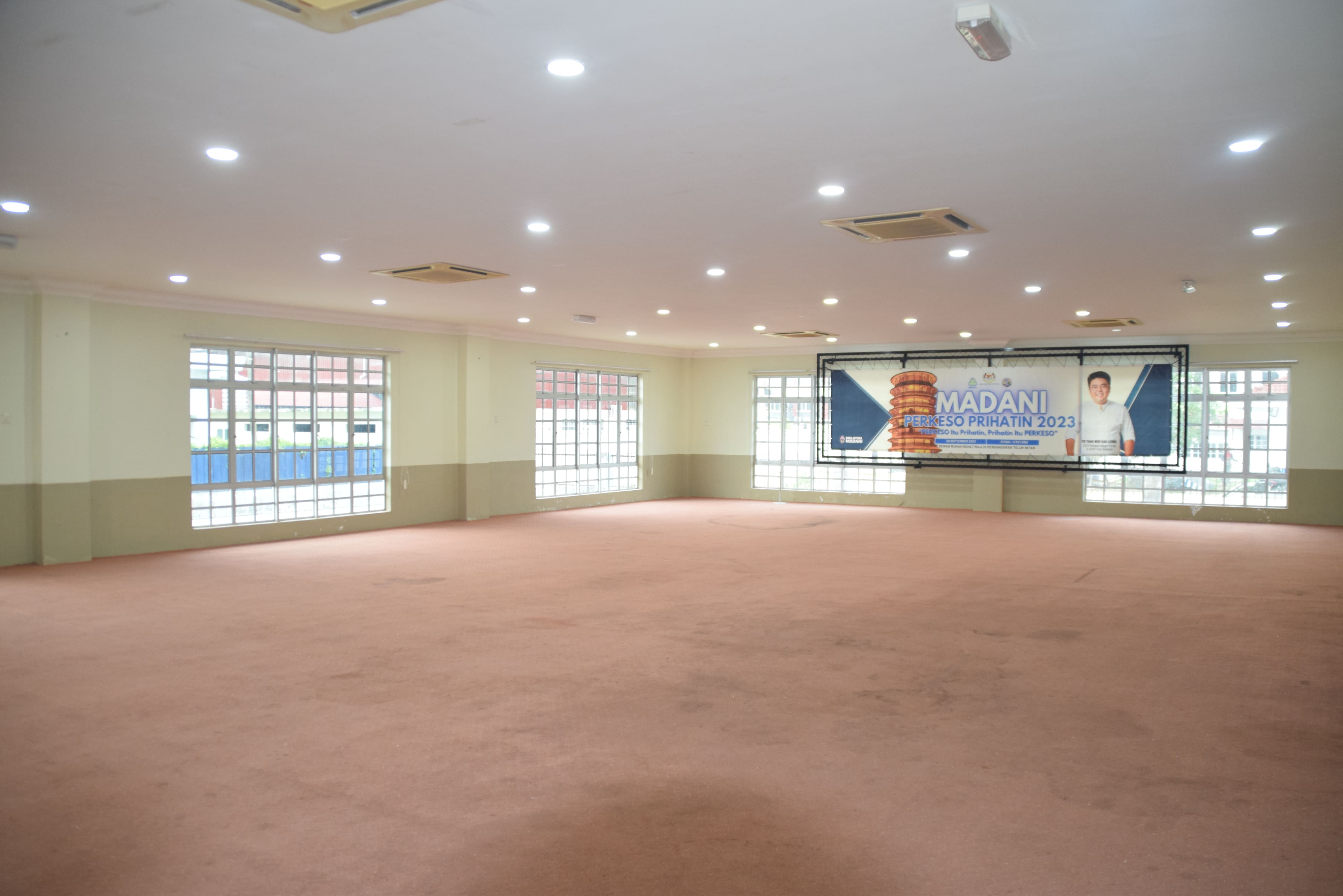 Dewan Rumah Rehat - Bilik Melor